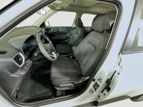 New 2026 Hyundai Venue SEL FWD image 15