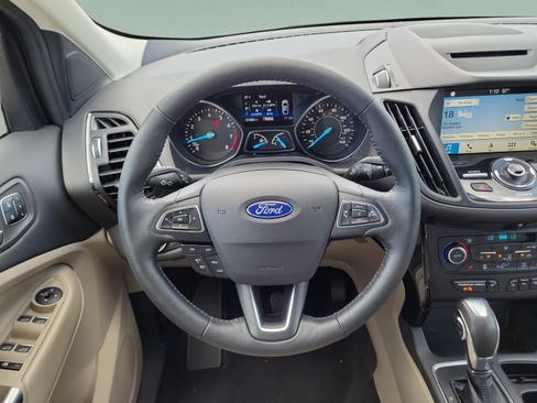 Used 2018 Ford Escape Titanium FWD image 12