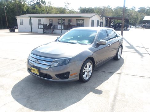 Used 2012 Ford Fusion SE image 2