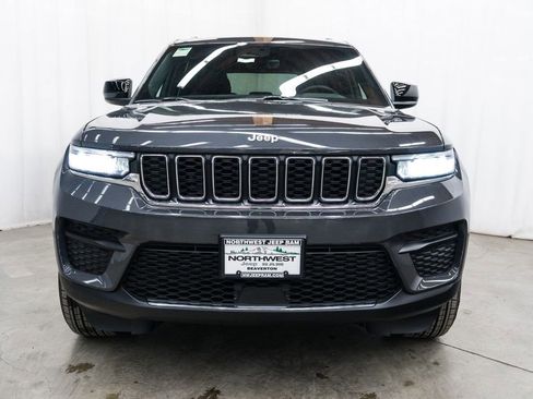 New 2025 Jeep Grand Cherokee Laredo X w/ Luxury Tech Group I image 2