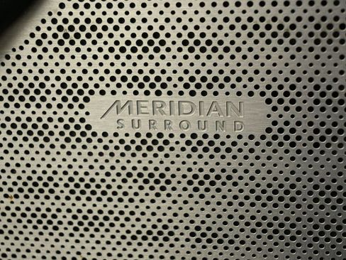 Used 2018 Land Rover Range Rover Velar R-Dynamic HSE image 41