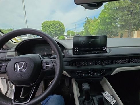 Used 2024 Honda Accord LX image 21