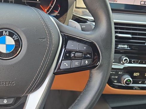 Used 2023 BMW 530i xDrive image 26