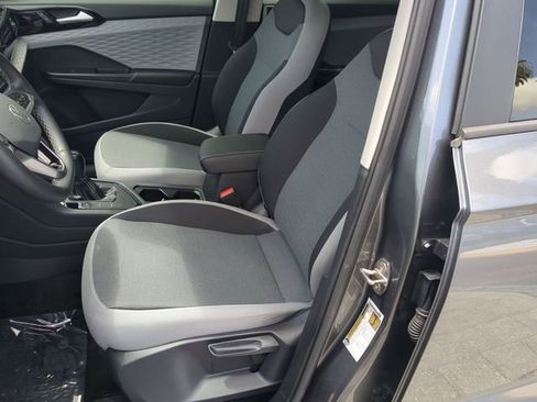 Certified 2023 Volkswagen Taos S FWD image 18