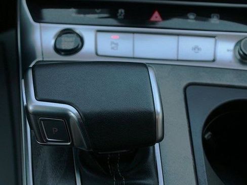 Used 2024 Audi A6 Premium Plus image 19