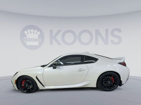 Used 2025 Toyota GR86 Premium w/ Performance Package RWD image 7