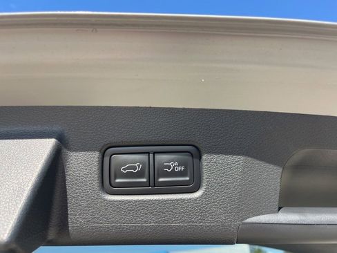 Used 2025 Kia Telluride AWD image 7