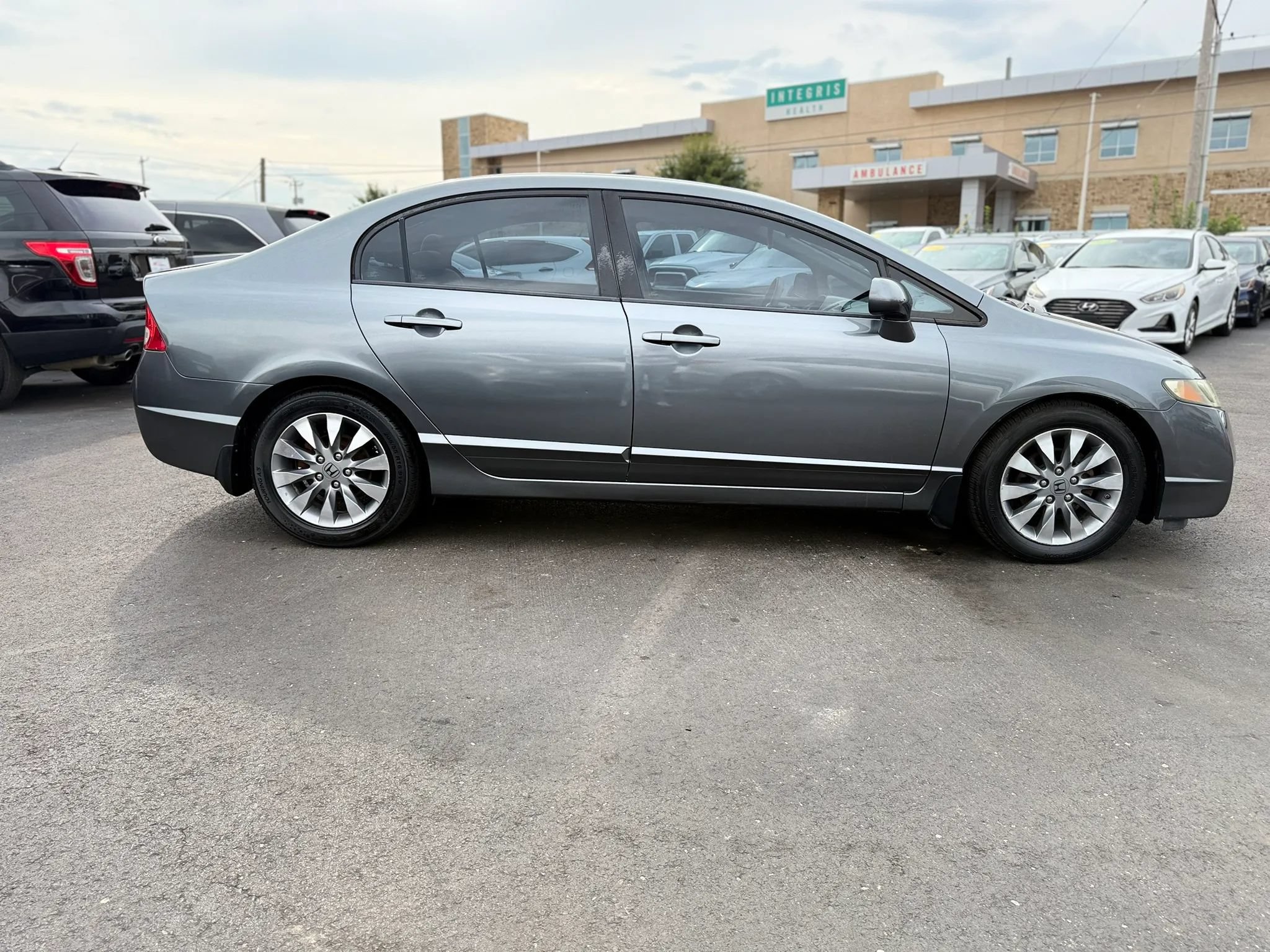 Used 2010 Honda Civic EX image 2