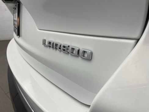 Used 2023 Jeep Grand Cherokee L Laredo RWD image 11