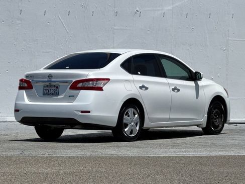Used 2013 Nissan Sentra S FWD image 3