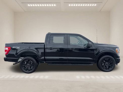 Used 2022 Ford F150 XL w/ STX Black Appearance Package image 10