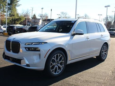 New 2026 BMW X7 xDrive40i image 3
