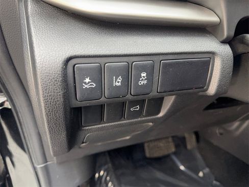 Used 2024 Mitsubishi Eclipse Cross SE image 55