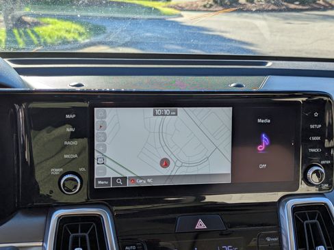 Used 2023 Kia Sorento SX image 22