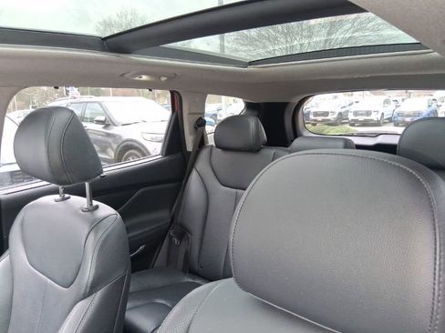 Used 2019 Hyundai Santa Fe FWD image 12