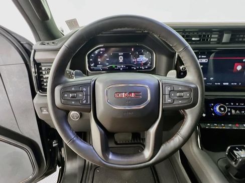 Used 2025 GMC Sierra 1500 AT4 w/ AT4 Premium Package AWD/4WD image 12