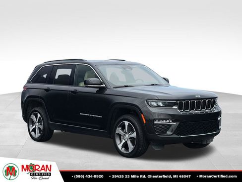 Used 2024 Jeep Grand Cherokee Limited AWD/4WD image 7