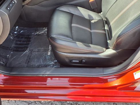 Used 2025 Nissan Altima 2.5 SR image 13