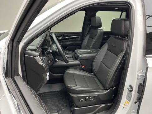Certified 2023 GMC Yukon Denali AWD/4WD image 11
