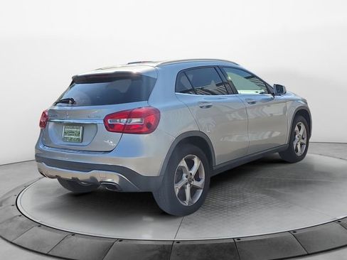 Used 2018 Mercedes-Benz GLA 250 4MATIC w/ Premium Package image 5