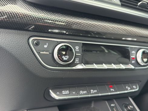 Used 2022 Audi SQ5 Premium Plus image 22