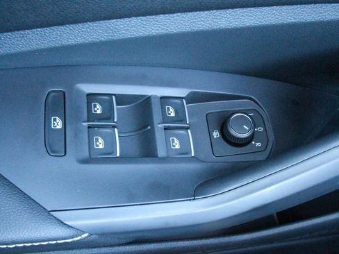 Used 2026 Volkswagen Jetta S FWD image 19