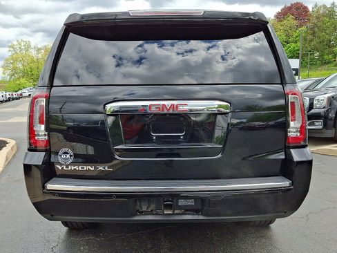 Used 2020 GMC Yukon XL Denali AWD/4WD image 5