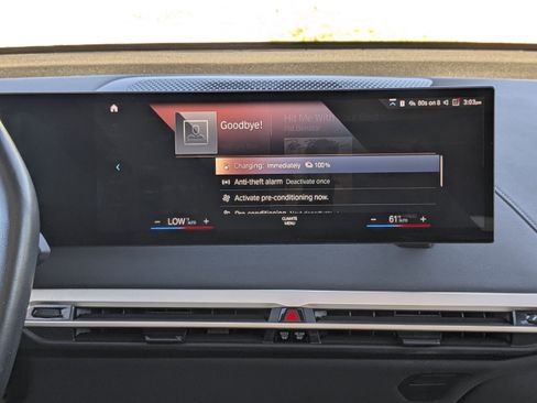 Used 2023 BMW iX xDrive50 image 23