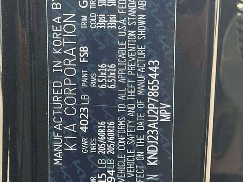 Used 2023 Kia Soul LX w/ LX Technology Package image 17