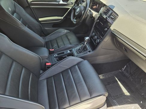 Used 2019 Volkswagen Golf R 4-Door AWD/4WD image 17