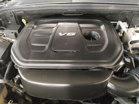 Used 2018 Jeep Grand Cherokee Limited AWD/4WD image 30