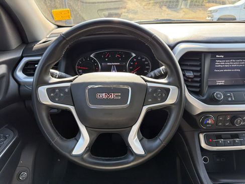 Used 2023 GMC Acadia SLT image 25