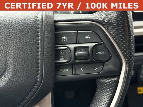 Used 2024 Toyota Tacoma TRD Off-Road image 23