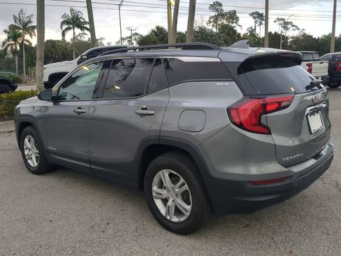 Used 2020 GMC Terrain SLE w/ Driver Convenience Package image 7