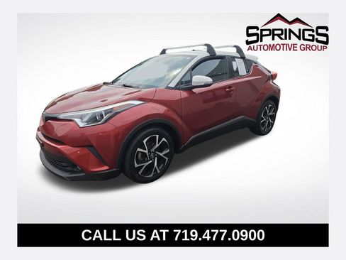 Used 2018 Toyota C-HR XLE FWD image 1