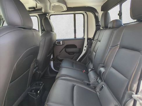 New 2026 Jeep Gladiator Sport image 13