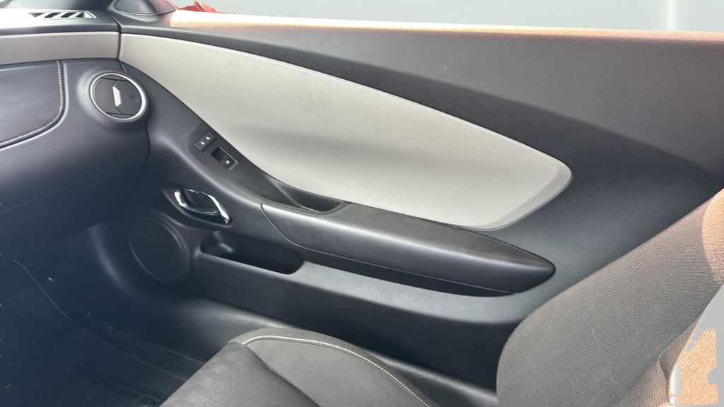 Used 2012 Chevrolet Camaro LS RWD image 17