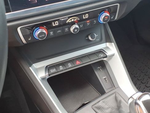 Used 2020 Audi Q3 2.0T Premium AWD/4WD image 21