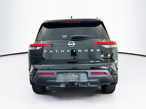 Used 2024 Nissan Pathfinder SV w/ SV Premium Package AWD/4WD image 7