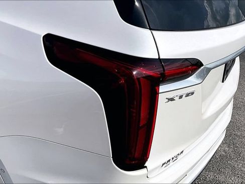 Used 2021 Cadillac XT6 Premium Luxury FWD image 23