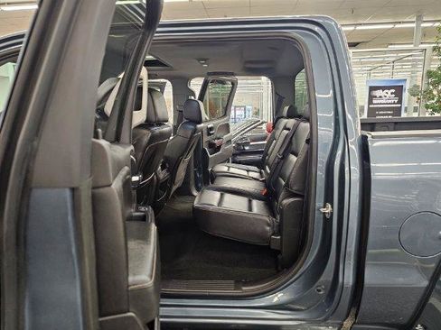 Used 2014 GMC Sierra 1500 SLT w/ SLT Preferred Package AWD/4WD image 9