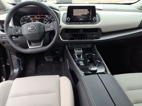 New 2026 Nissan Rogue SV image 9