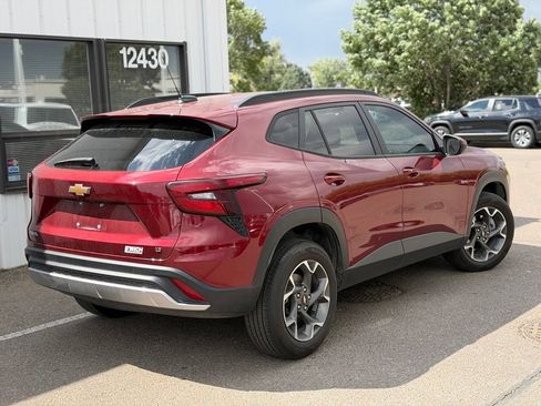 Certified 2024 Chevrolet Trax LT w/ Driver Confidence Package FWD image 3