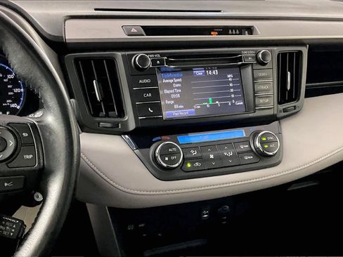Used 2017 Toyota RAV4 XLE w/ Carpet Mat Package FWD image 7