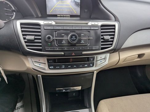 Used 2013 Honda Accord LX image 18