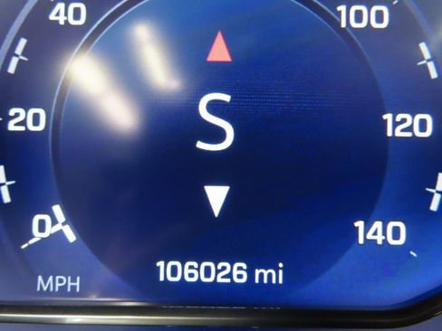 Used 2023 Chevrolet Silverado 1500 ZR2 w/ Technology Package image 12