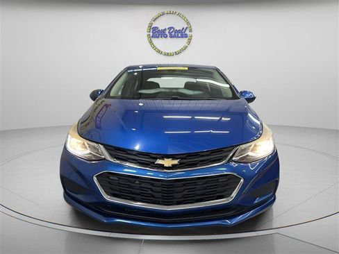 Used 2016 Chevrolet Cruze LT w/ Convenience Package FWD image 7