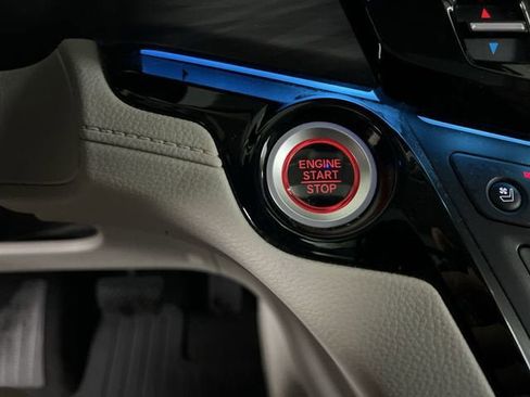 Used 2025 Honda Odyssey Elite image 17