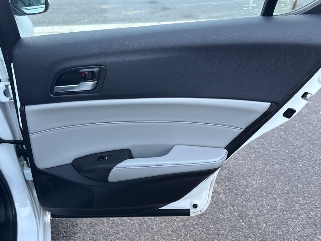 Used 2019 Acura ILX w/ Premium Package FWD image 22