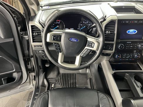 Used 2020 Ford F250 Lariat image 11